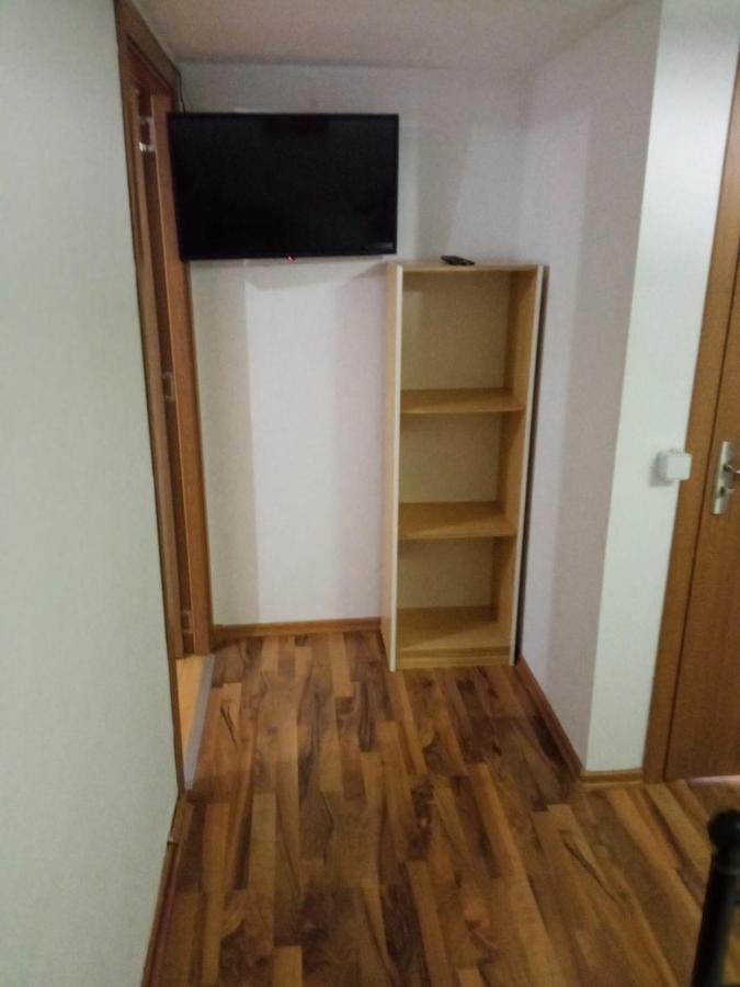 Отель Casa Iuliana Subcetate  Экстерьер фото