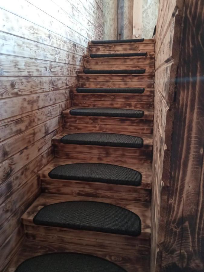 Отель Casa Iuliana Subcetate  Экстерьер фото