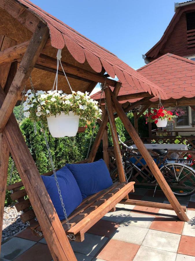 Отель Casa Iuliana Subcetate  Экстерьер фото
